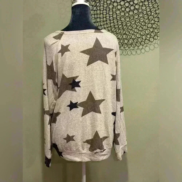 Buffalo David Bitton Long Sleeved Sweatshirt Star Detail - Size Large - Picture 3 of 4
